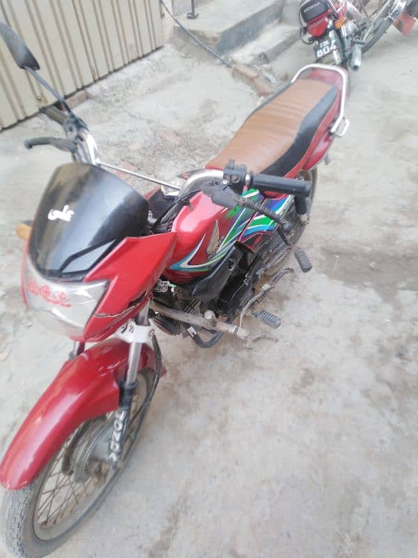 Honda pridor 100cc 1