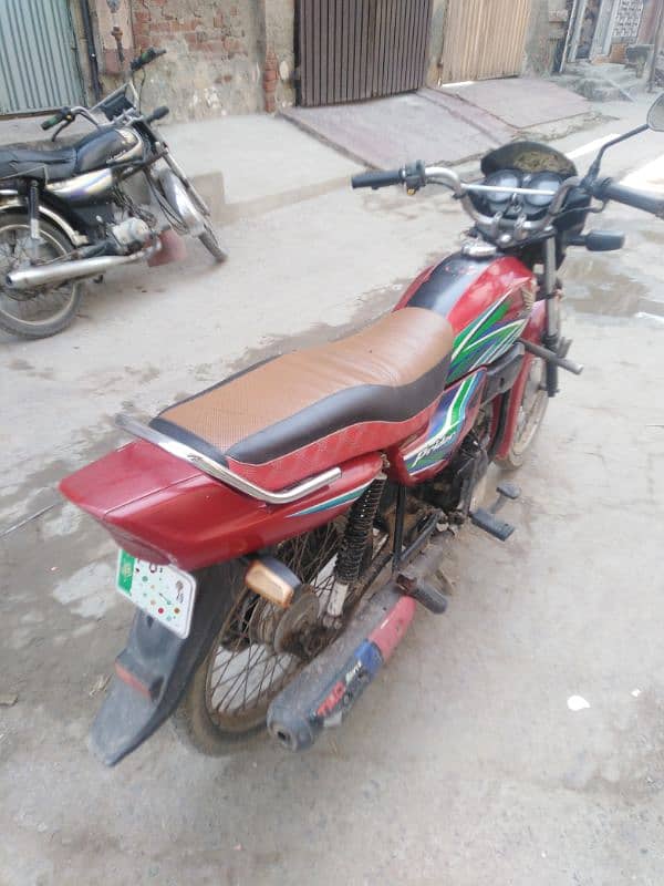 Honda pridor 100cc 4