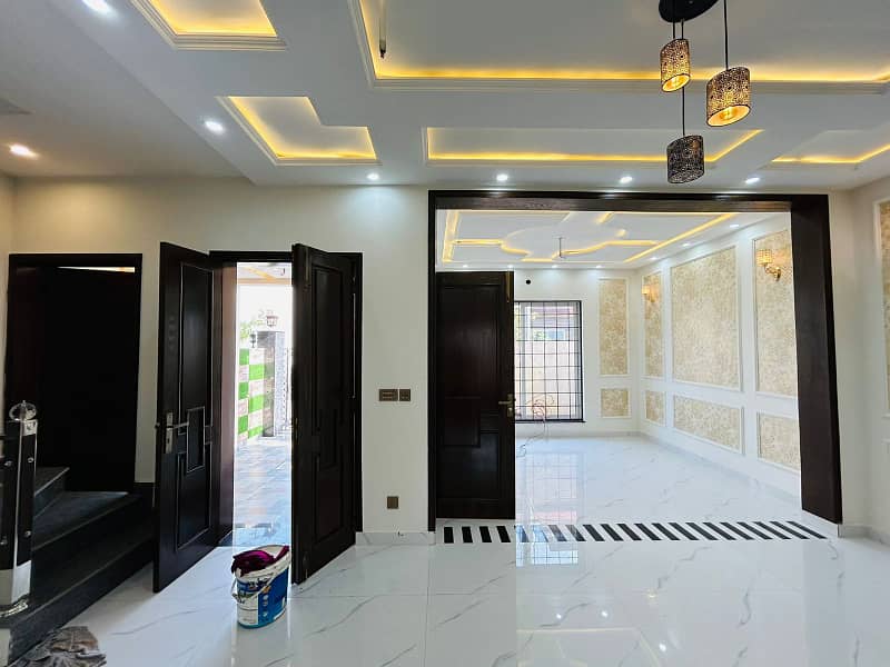 Modern Design 5 Marla Luxury Brand New House For Sale In Lahore 32