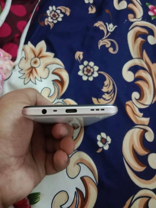 oppo A5 2020 3/64 with box and original charger 2