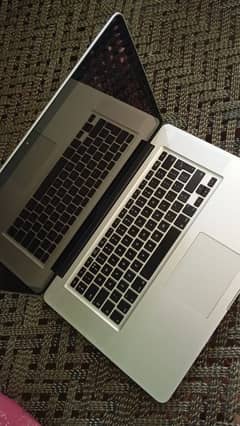 MacBook pro 2010