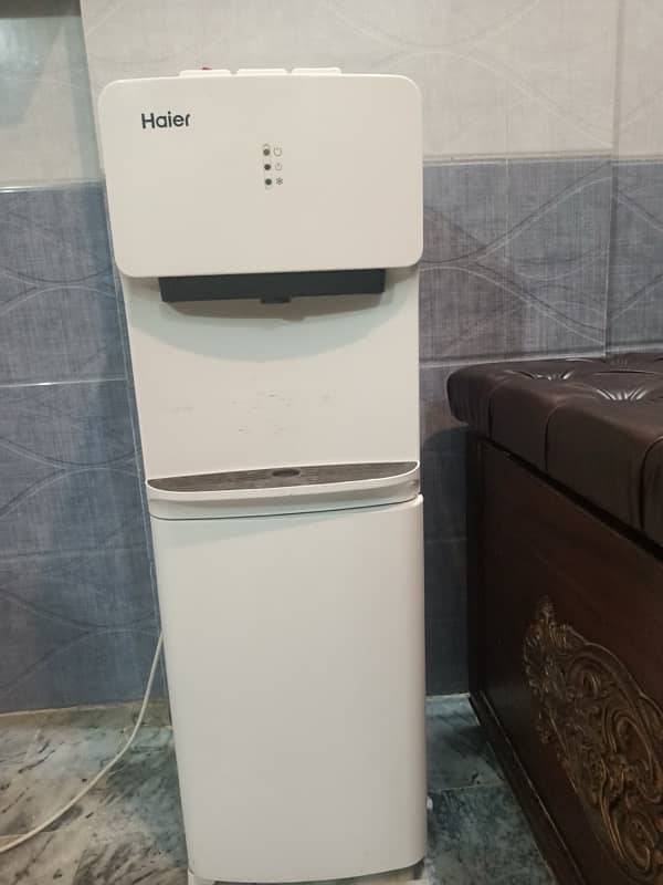 Haier Water Dispenser 1