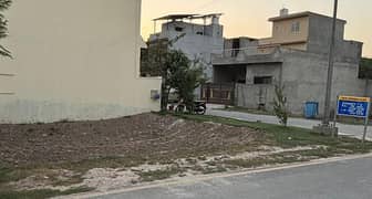 Prime Location 5 Marla Plot Available For Sale In Park View City Lahore 0