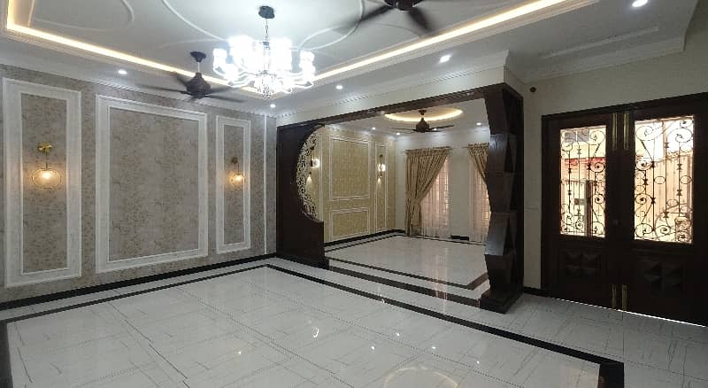 7.5 MARLA House For Sale In Beautiful Bismillah Housing Scheme - Hussain Block 9