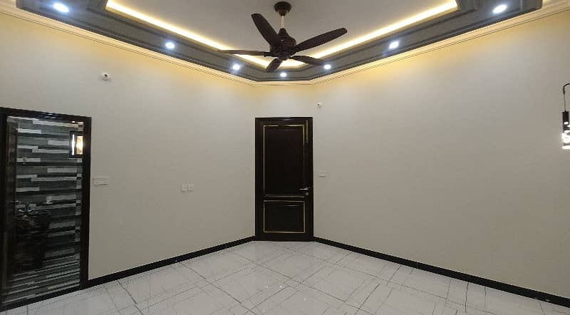 7.5 MARLA House For Sale In Beautiful Bismillah Housing Scheme - Hussain Block 23