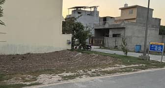 5 Marla Full Possessions Charges Paid Plot For Sale In Park View City Lahore 0