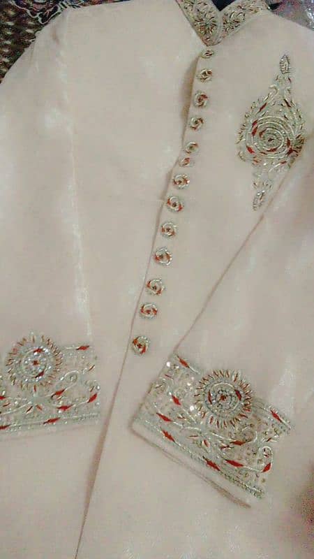 golden sherwani kullah with khussa 1