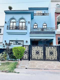 5 Marla Brand New Luxury House Available For Sale In Parkview City Lahore 0