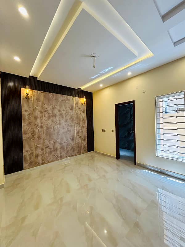 Modern Design 5 Marla House Available For Sale In Park View City Lahore 19