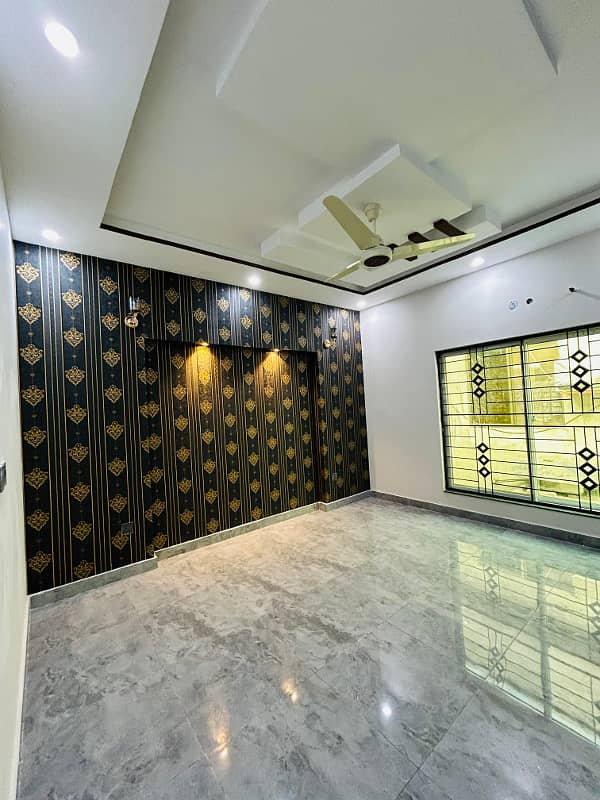 Modern Design 5 Marla Luxury Brand New House For Sale In Lahore 10