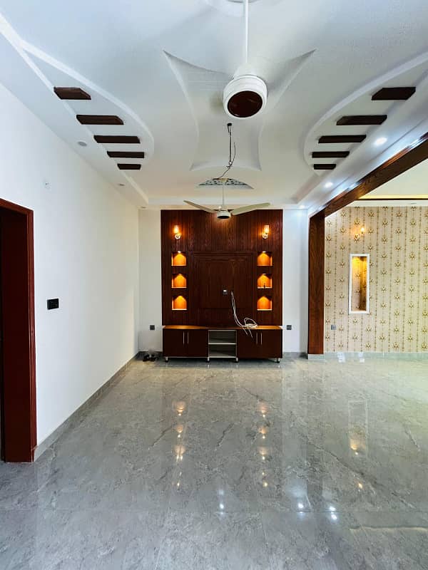 Modern Design 5 Marla Luxury Brand New House For Sale In Lahore 17