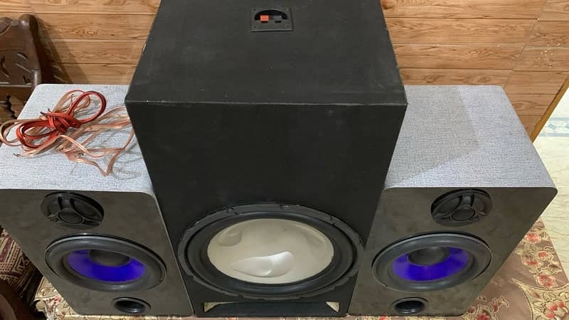 Japni Basser and Speakers 4