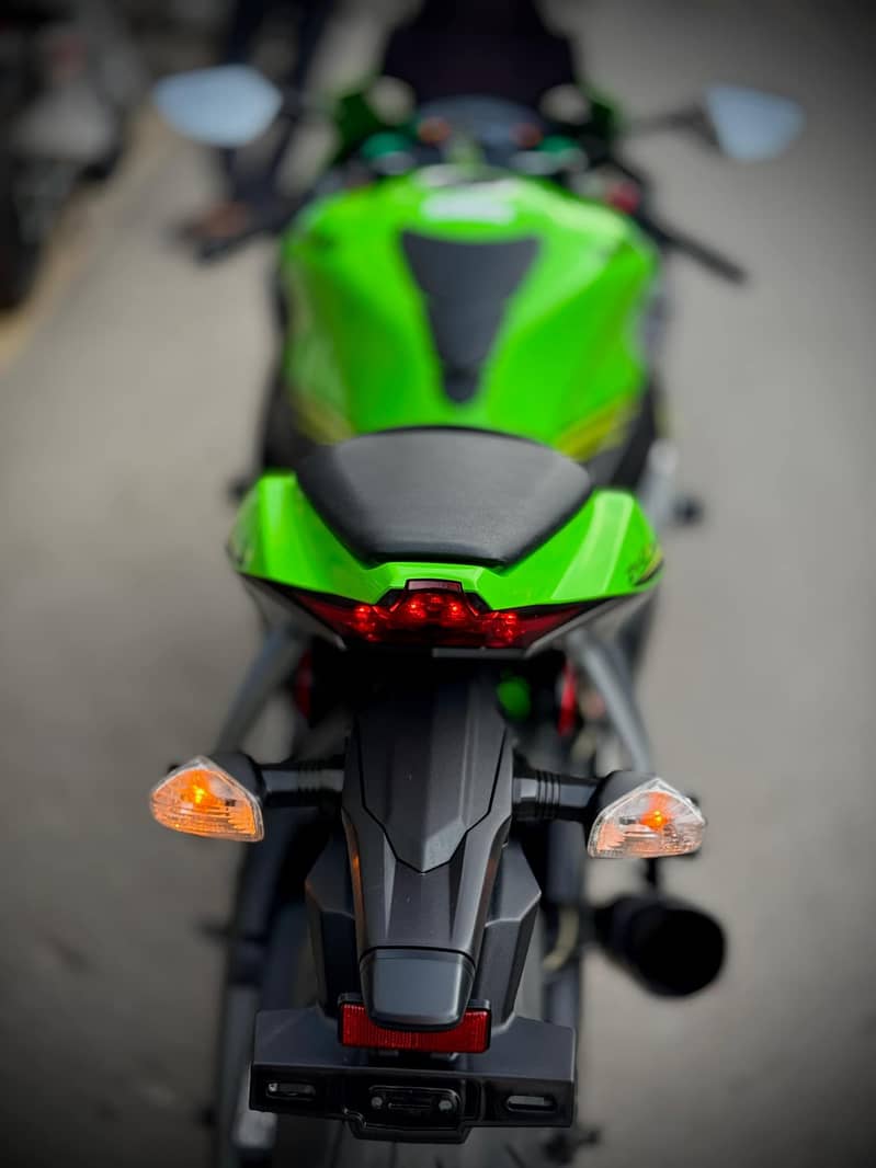 Kawasaki Ninja ZX-10R 2019 3