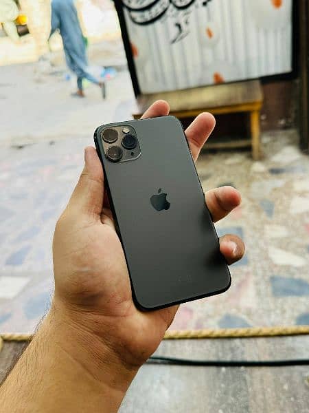 iphone 11 Pro 256GB Dual PTA Approved 7