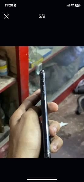 iPhone 11 Pro non pta battery health 83 condition 10/10 3