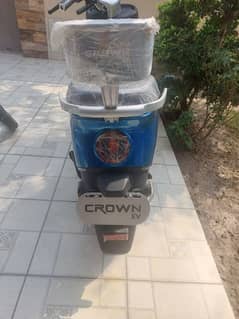 BRAND NEW CROWN EV ELECTRIC BIKE SCOOTY 600 FOR SALE