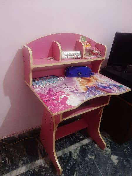 KIDS BABY GIRL TABLE AND CHAIR FOR SALE IN CHEAP PRICE 4