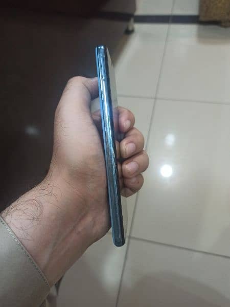 samsung A32  mukammal safa 2