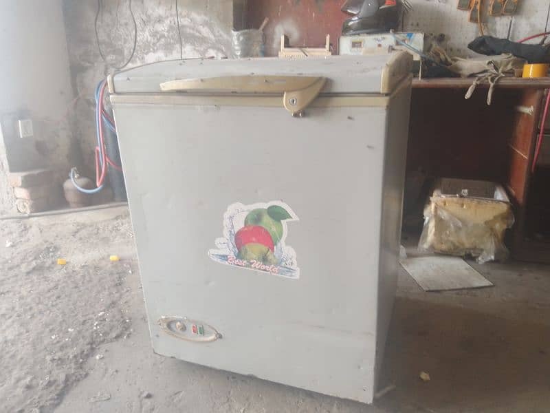 Dawlance Small deep freezer 3