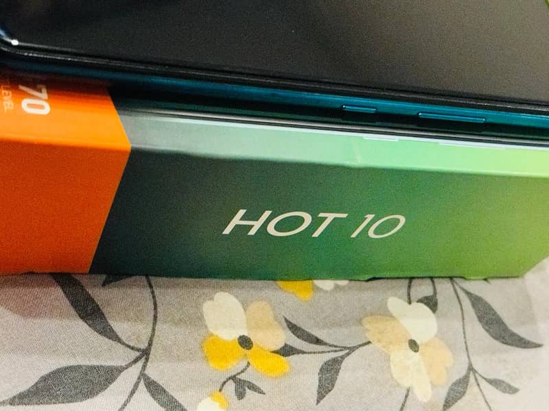 Infinix Hot 10 3