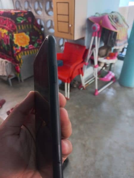 iphone XR 64 GB Condition 10/10 1