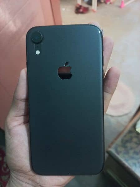 iphone XR 64 GB Condition 10/10 3