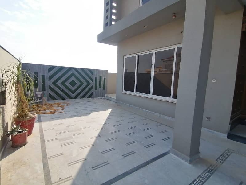 B-17 Kanal Brand New House Available For Sale 4