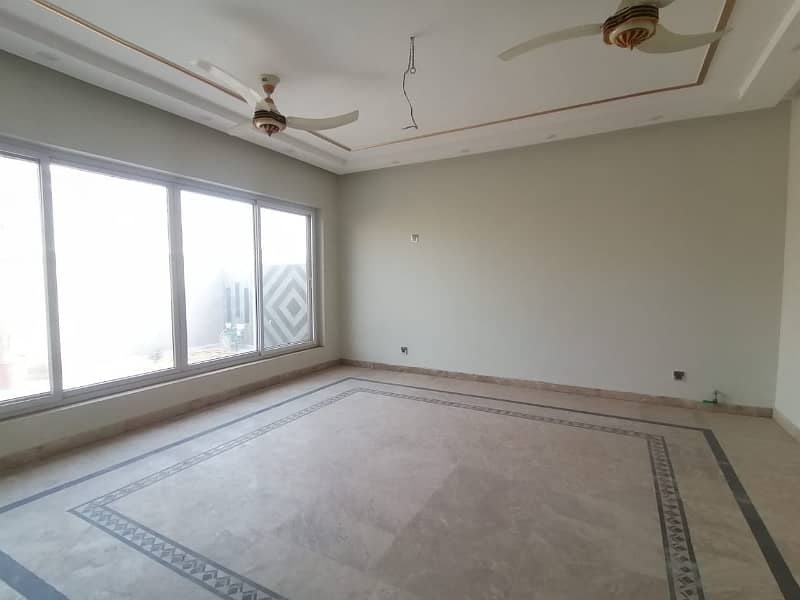 B-17 Kanal Brand New House Available For Sale 7