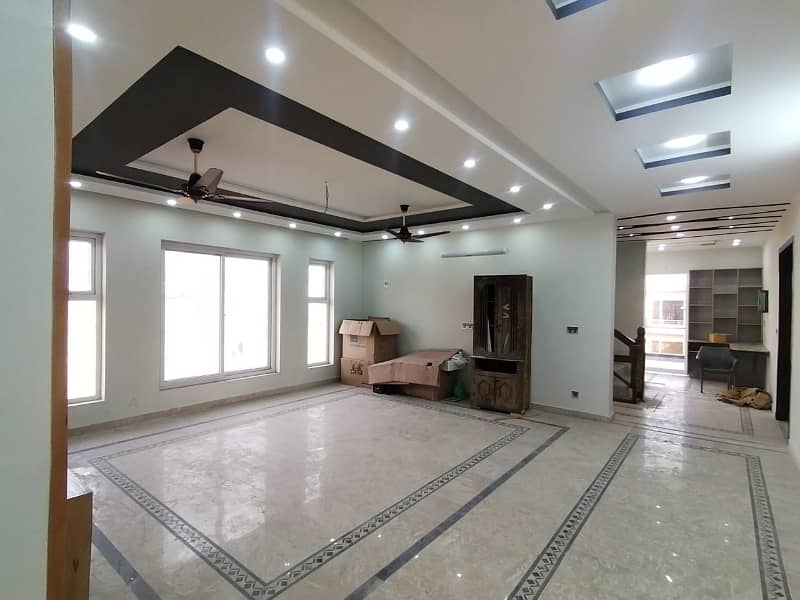 B-17 Kanal Brand New House Available For Sale 30