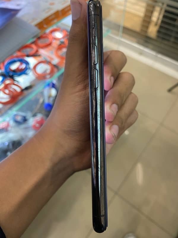 iPhone 11 Pro pta approved 6