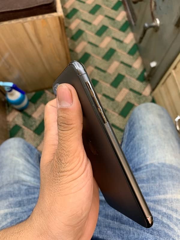 IPHONE 11 Pro Max 256 GB 4