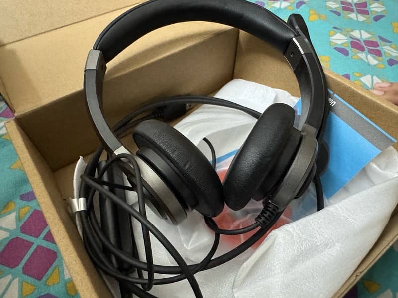 accutone headset : headphone 0