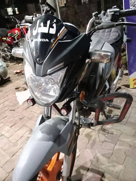 Honda CB150F 1