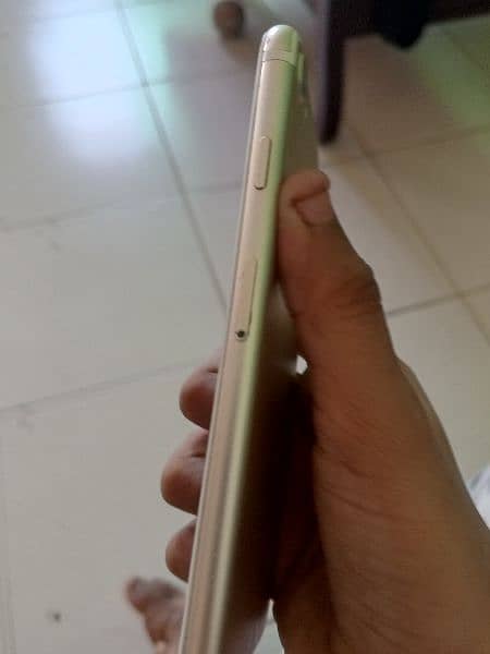 iphone 7 non pta  for sell 2