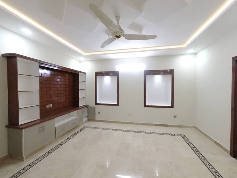 G15-4 Double Story House Real Picture Urgent Sell 23