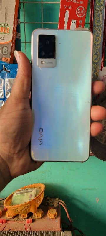 Vivo V21 1