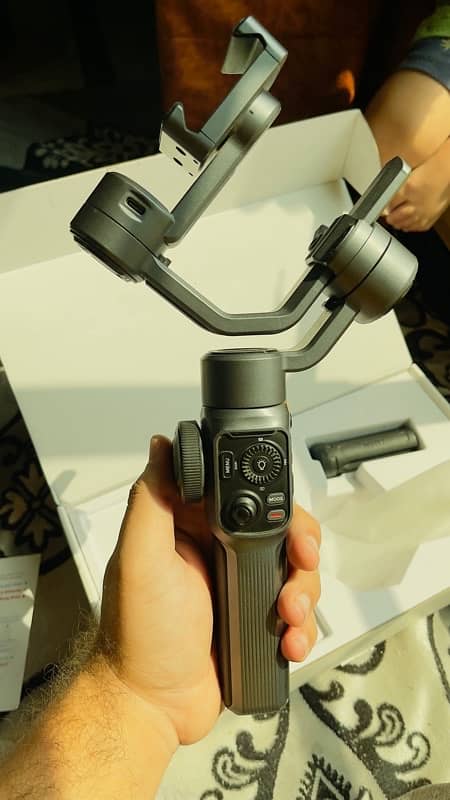 Zhiyun Smooth 5 Smartphone Gimbal Stabilizer 3