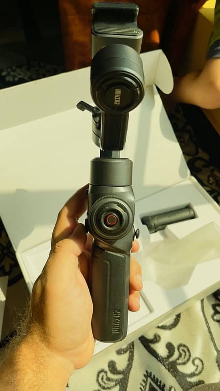 Zhiyun Smooth 5 Smartphone Gimbal Stabilizer 4