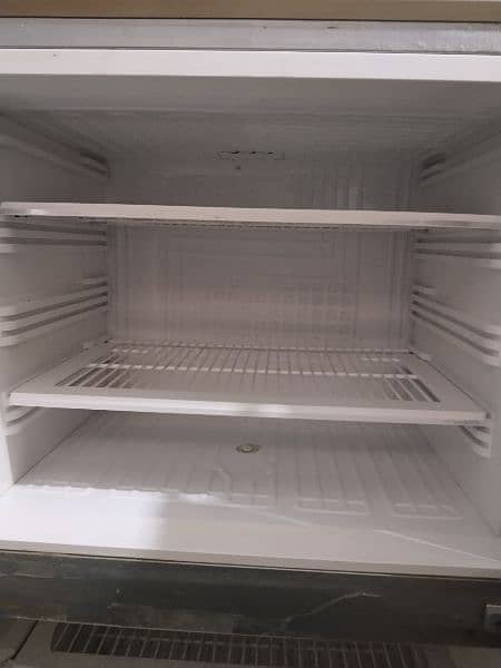 Peal Single Door fridge. condition used 2