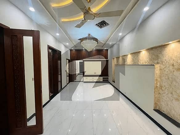 10 Marla Brand New Like House Available For Rent Gulmohar Block Bahria Town Lahore 2