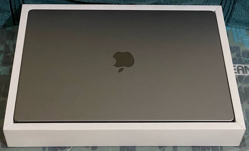 MacBook Pro M1 Max 16 Inch 2021 17