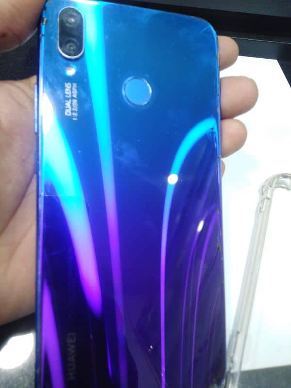 HUAWEI Nova 3i 1