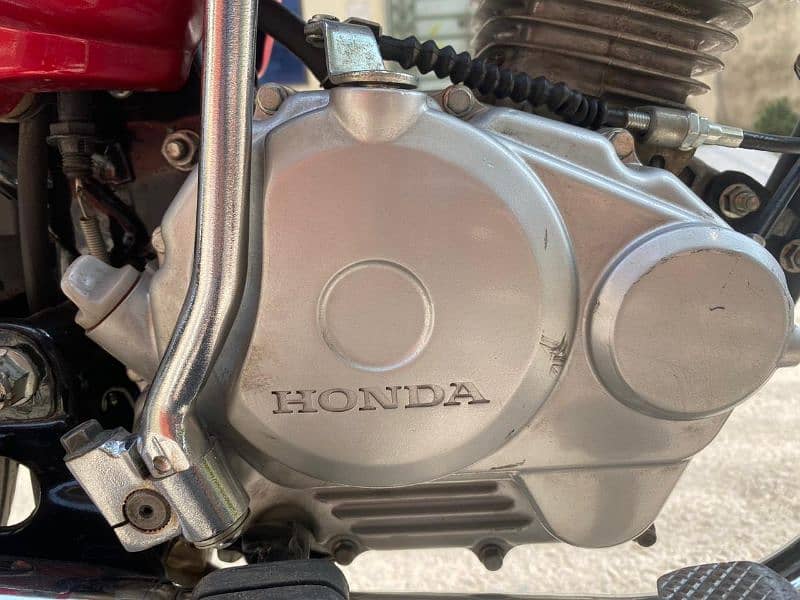 Honda cg125cc bike for sale hy red 3