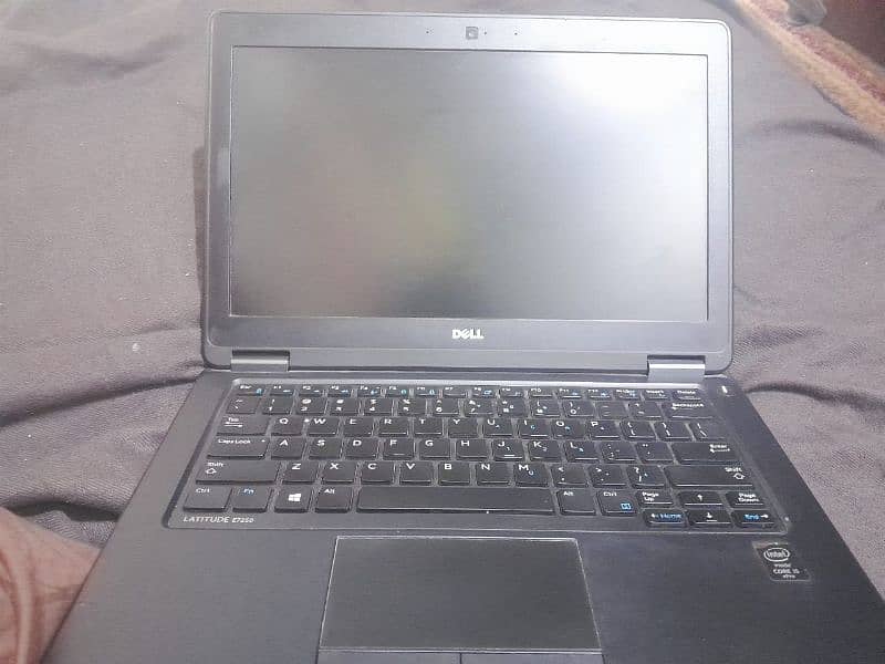 laptop dell E 7250 1