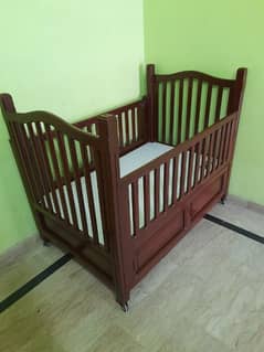 baby cot