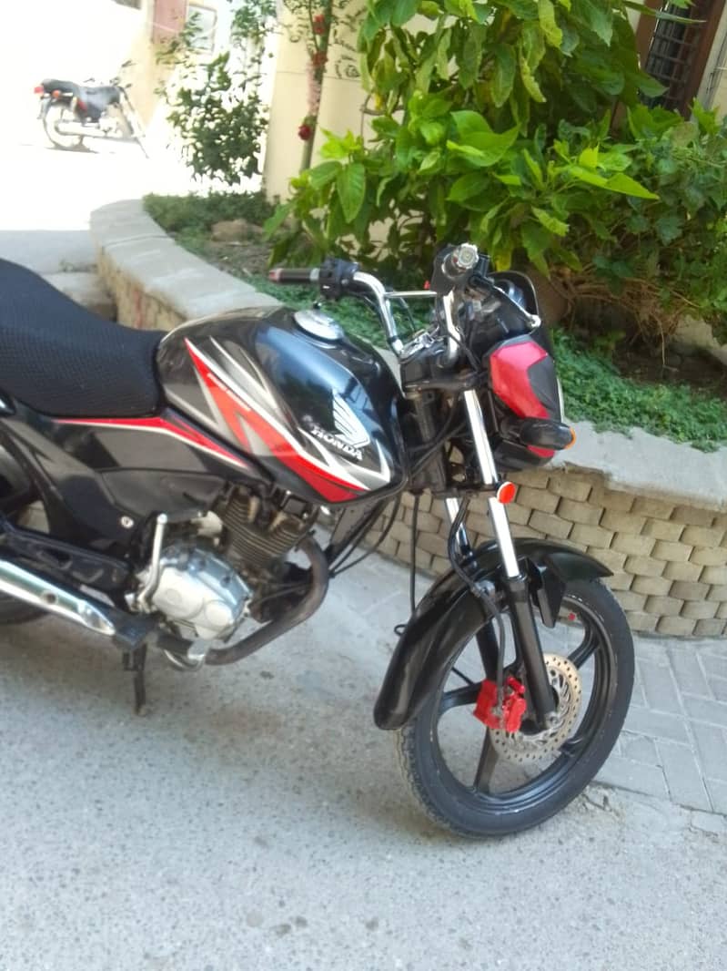 Honda CB 125F 2019 5