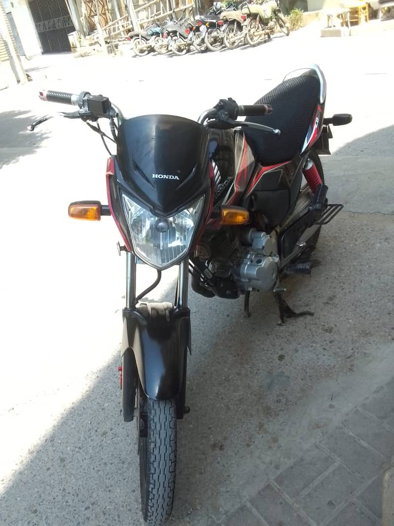 Honda CB 125F 2019 7