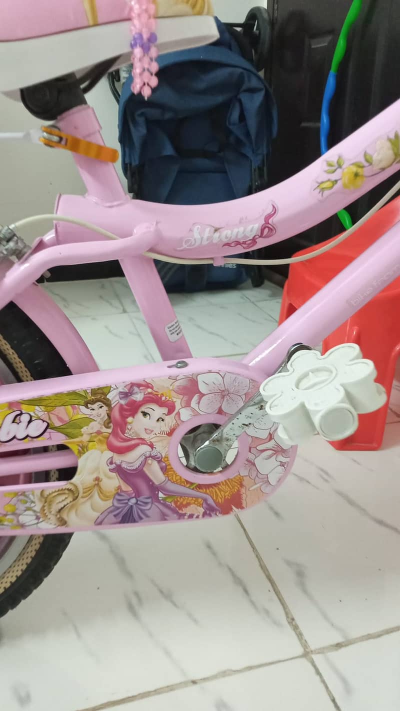 CYCLE FOR GIRLS (BARBIE DOLL CYCLE ) AVAILBLE FOR SALE URGENT 1