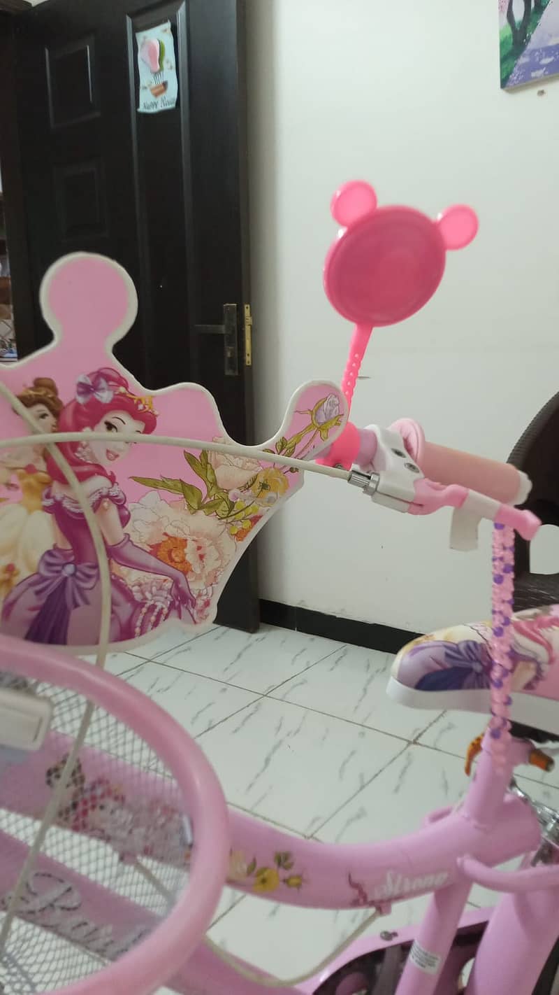 CYCLE FOR GIRLS (BARBIE DOLL CYCLE ) AVAILBLE FOR SALE URGENT 4