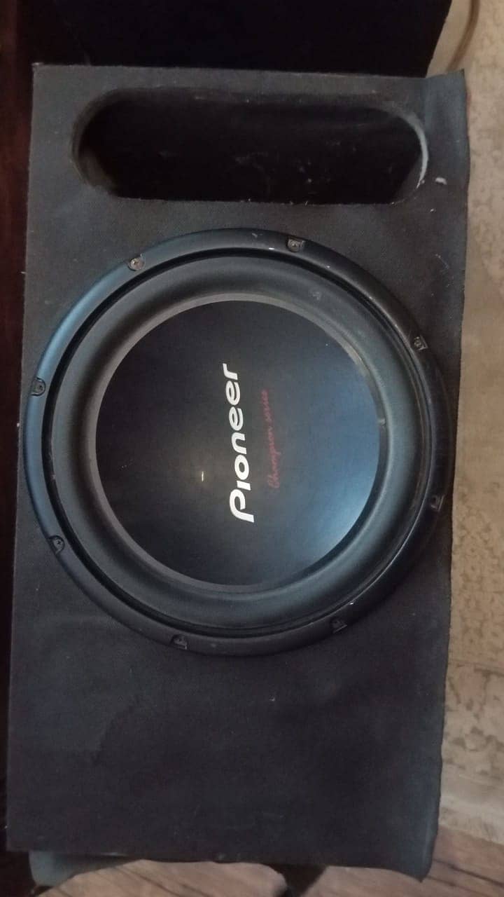 Pioneer & Jensen power  woofers 2